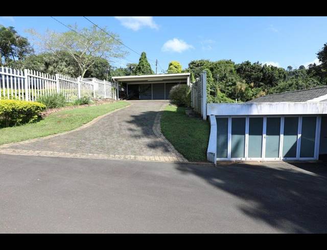 4 BEDROOM HOUSE FOR SALE IN PADFIELD PARK